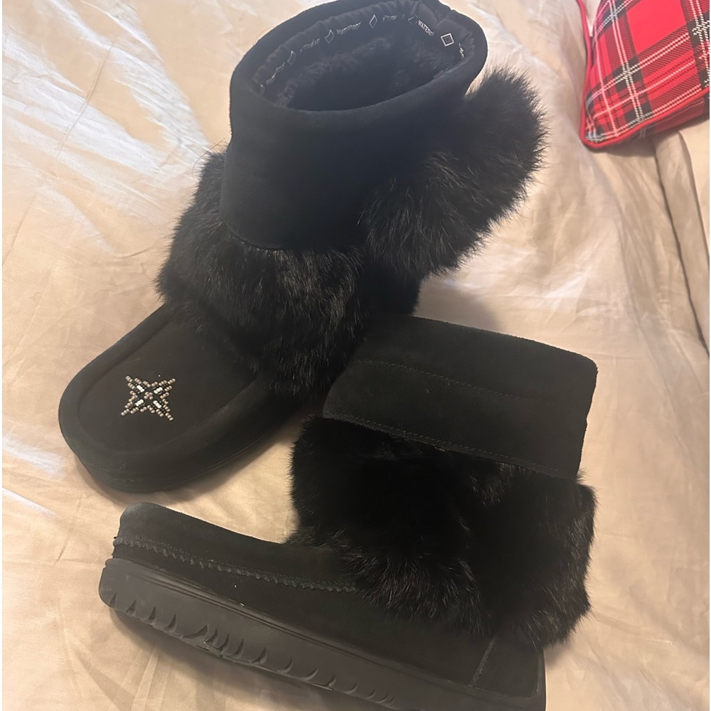 Manitoba Mukluk waterproof bootie.